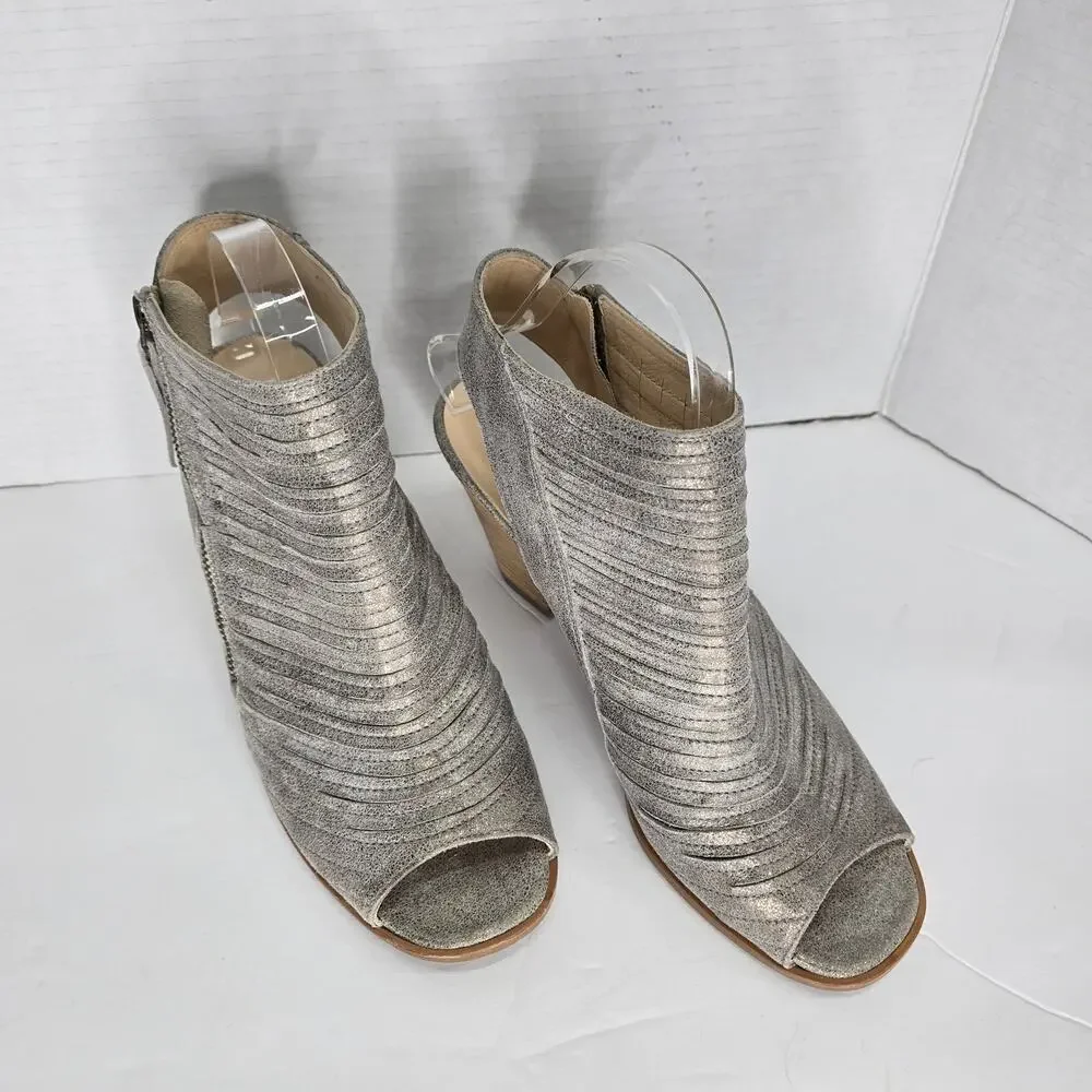 PAUL GREEN CAYENNE PEEP TOE SANDAL, METALLIC SIZE 7 (9.5)